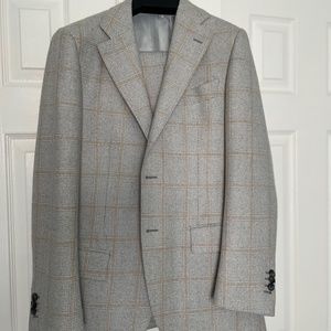 Suitsupply Gray Check 38r